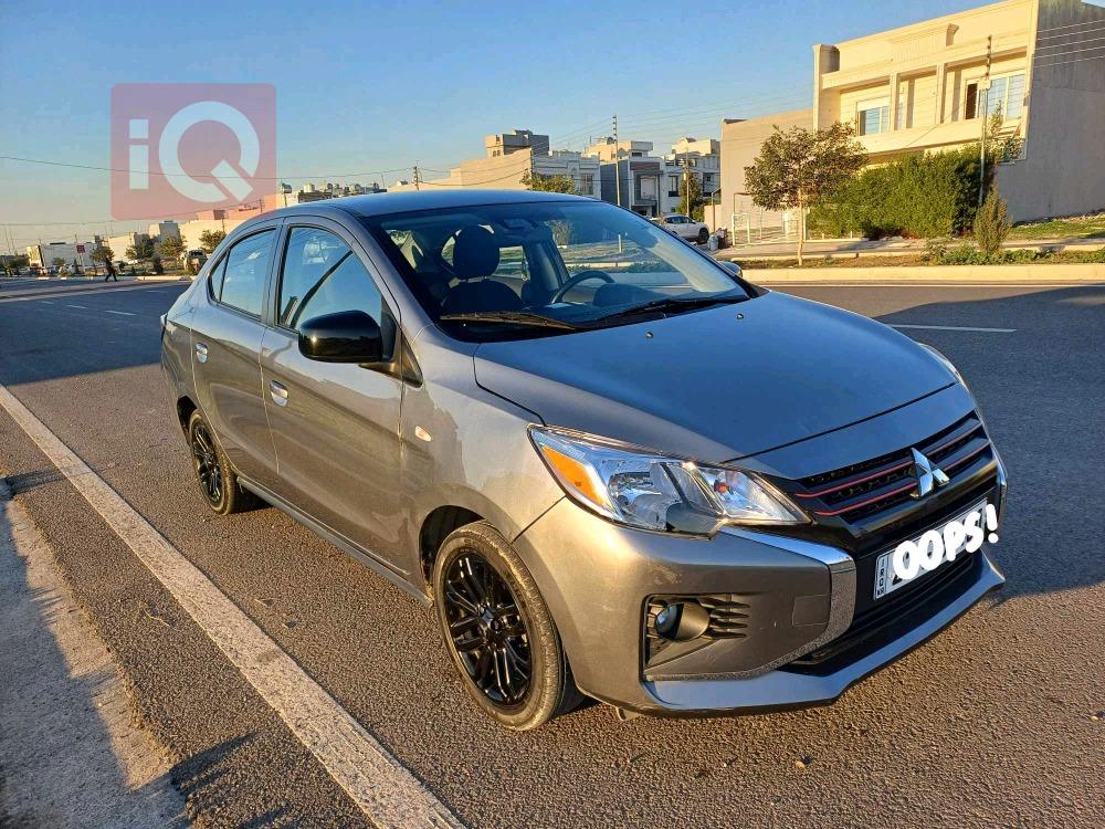 Mitsubishi Mirage G4